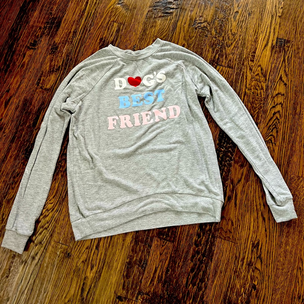 Super soft sweatshirt with dog motif